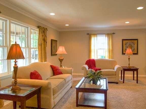 3rd image of 2736 N Park Dr