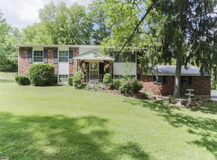902 Sun Valley, Arnold, MO