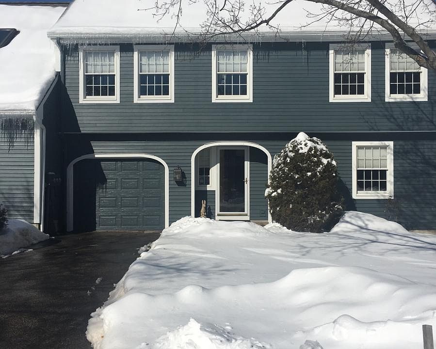 1st image of 132 S Mill Dr