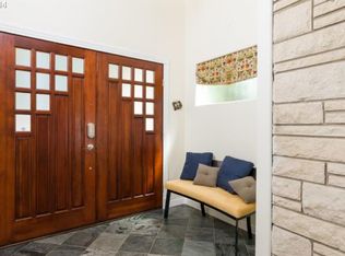 35 SW 104th Ave, Portland, OR 97225