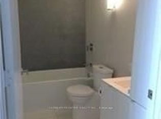 125 Peter St W #3506, Toronto, ON M5V0M2