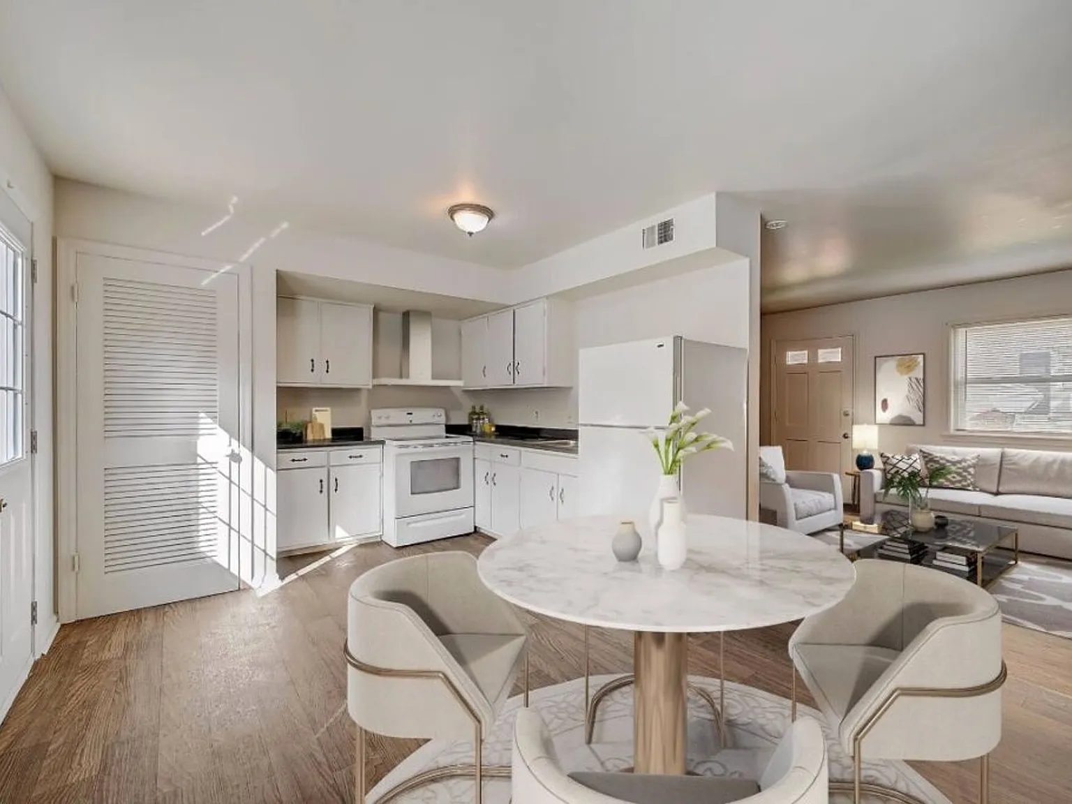 Worthington Court II — Photo 4