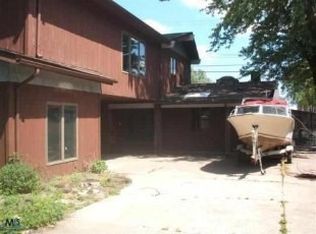 47760 Jefferson Ave, Chesterfield, MI