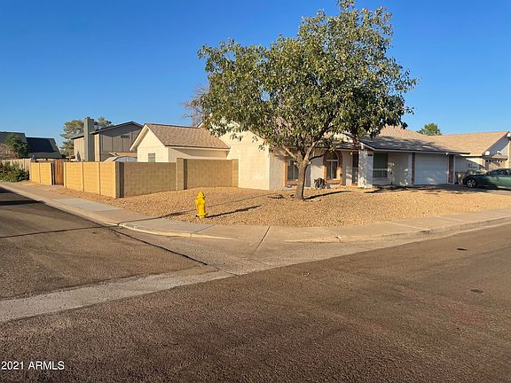 3rd image of 6410 W Desert Cove Ave