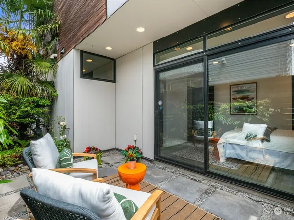 821 S Cloverdale Street #C, Seattle, WA 98108