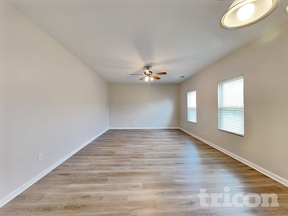 2nd image of 646 Nonsuch Way