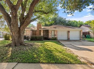 12246 Huntington Venture Dr, Houston, TX 77099