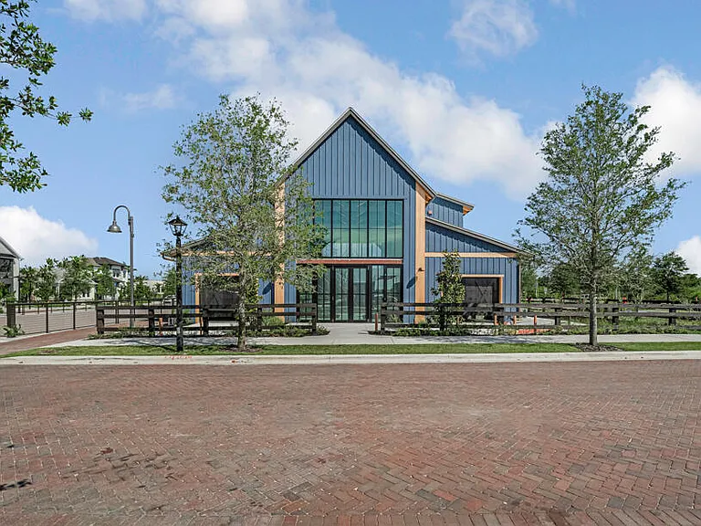 930 SW Prairie Ave — Photo 17