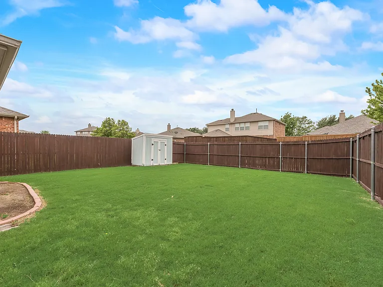 1077 Hampton Bay Dr — Photo 24