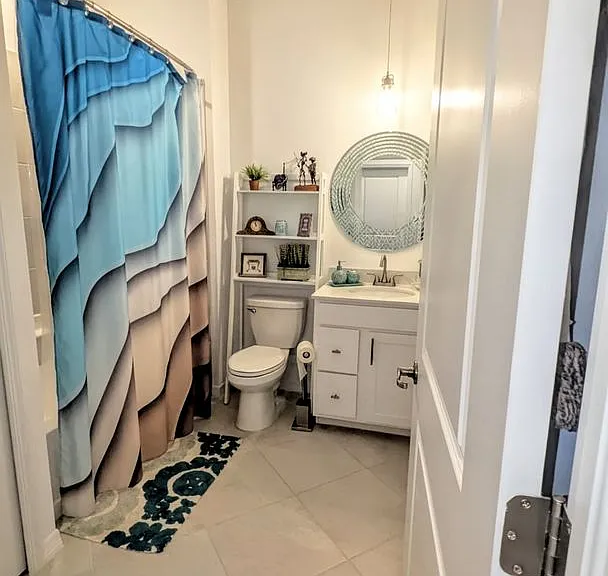 5639 N Honore Ave #222 — Photo 33