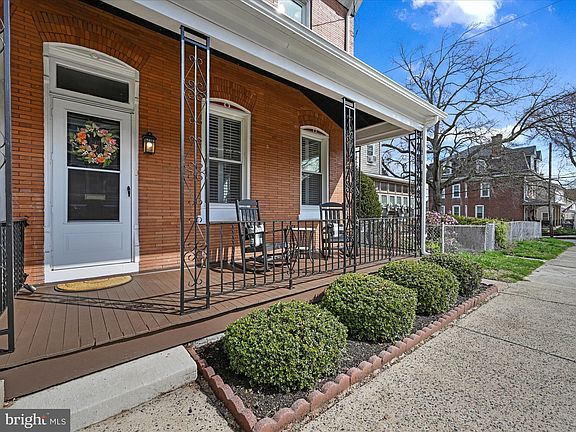 5th image of 345 1st Ave