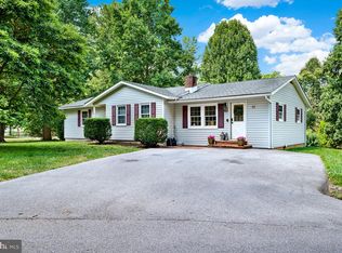 51 Packett Dr, Charles Town, WV