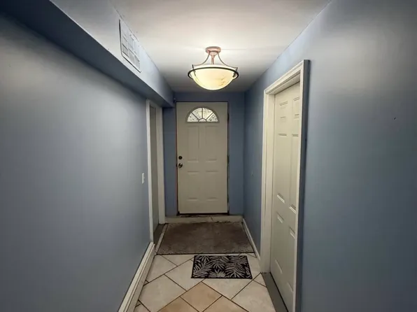 (undisclosed Address), Centereach, NY 11720