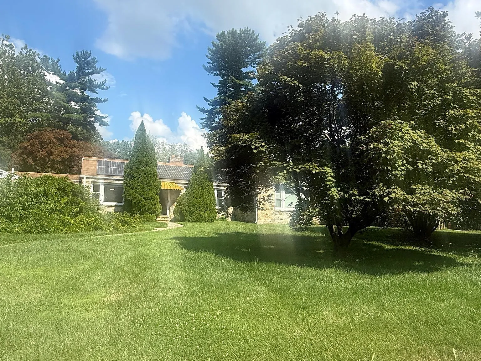 5 bed, 2168 sqft, $3,000 — Photo 3