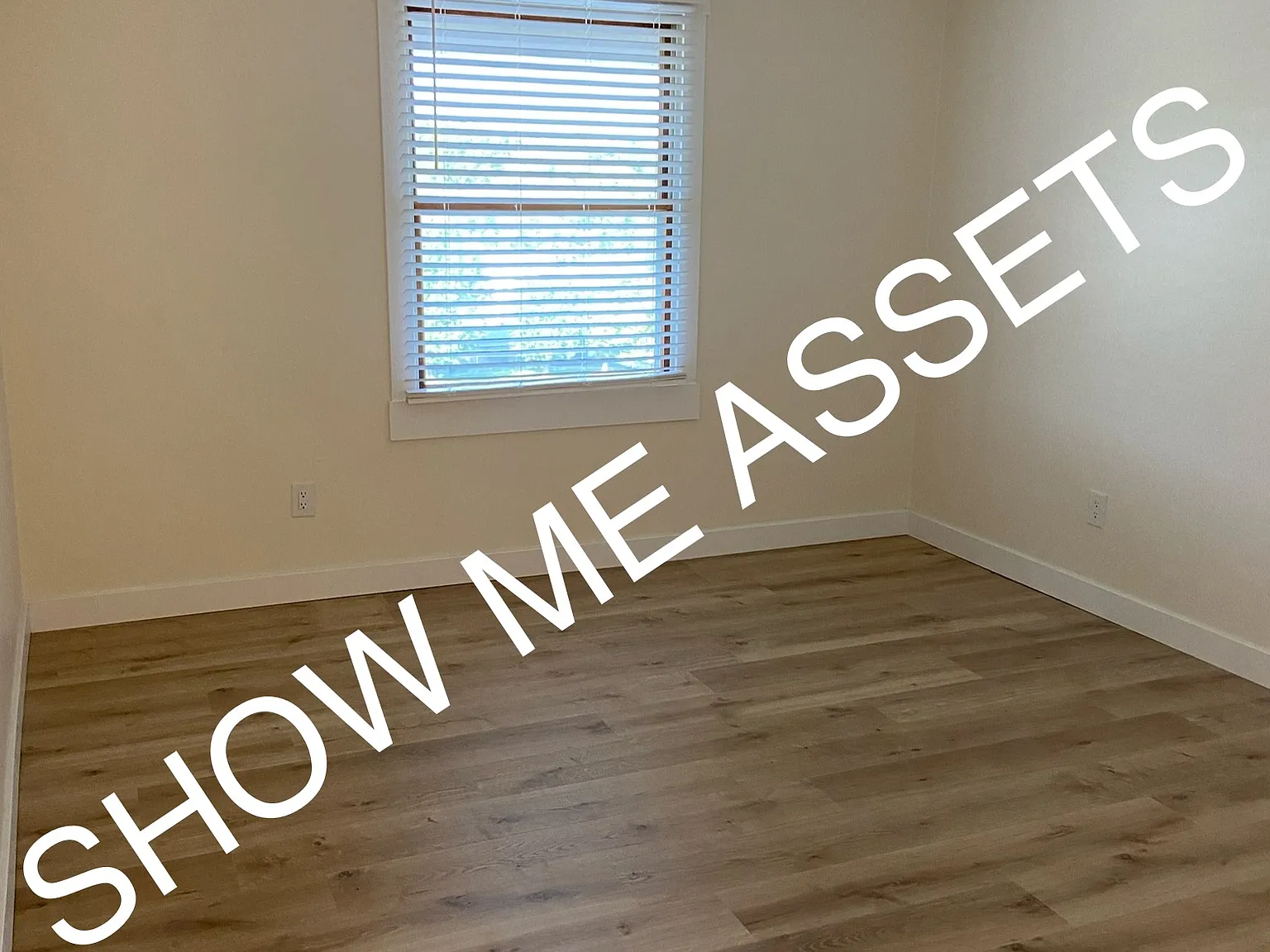 1003 Northeast Dr — Photo 3