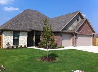 3404 SW 8th St, Bentonville, AR 72712