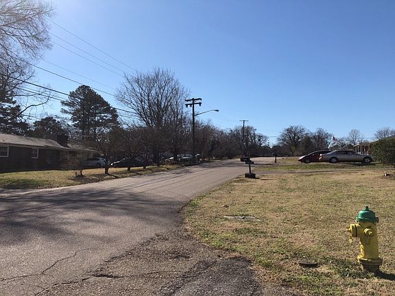 5th image of 4103 Thornwood Dr