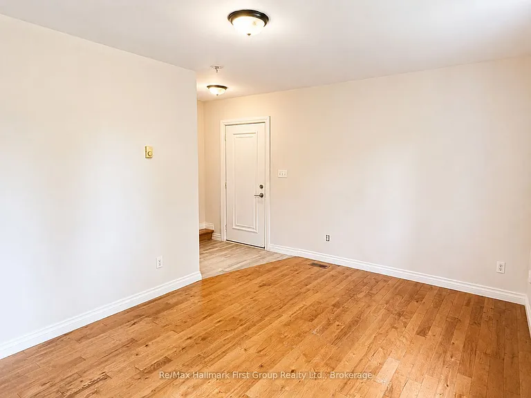 509 Parnell St #UPPER — Photo 7