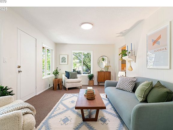 3rd image of 2702 N Winchell St