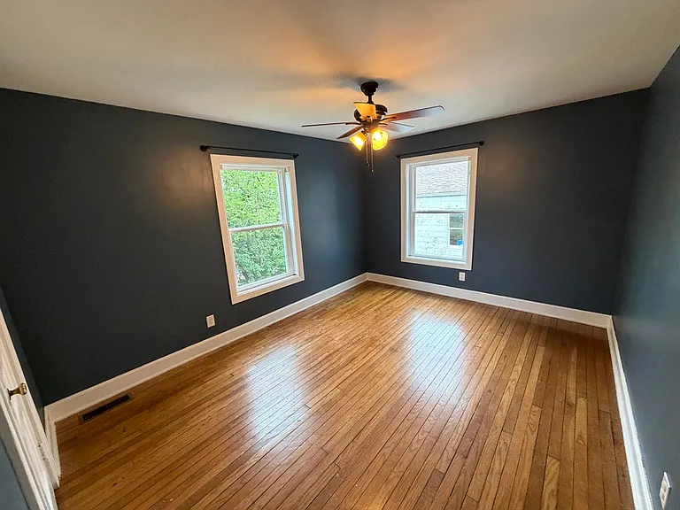 114 Beck St — Photo 7