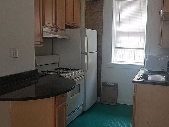2nd image of 1801 W North Ave #1M