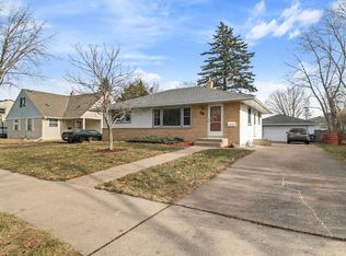 32 Kipling St, Saint Paul, MN 55119