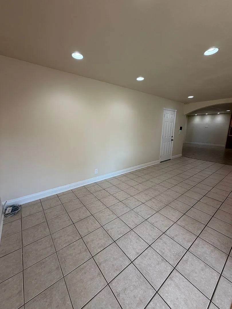 Beautiful Citrus Heights Home — Photo 3