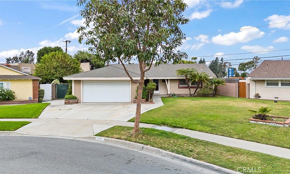 1st image of 9363 Via Balboa Cir
