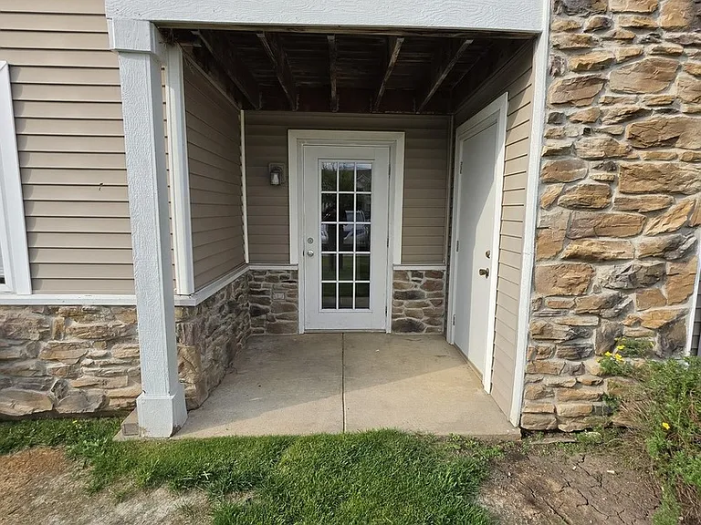 101 Silverstone Dr #101 — Photo 19