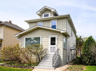 949 S Elmwood Ave, Oak Park, IL 60304