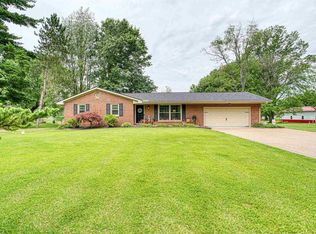 823 Agathon Dr, Evansville, IN 47712