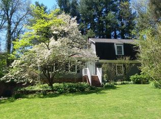 938 Country Club Rd, Marion, VA 24354