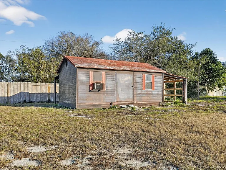 8812 Oakwood Dr — Photo 44