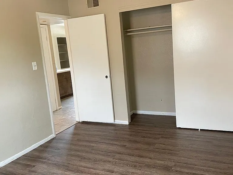 1711 Dixon Blvd — Photo 5