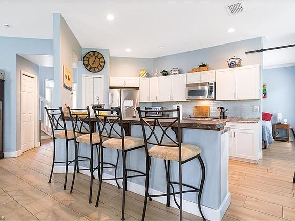 3rd image of 22855 Forest Ridge DR