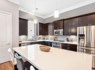 2217 Chenevert St, Houston, TX 77003