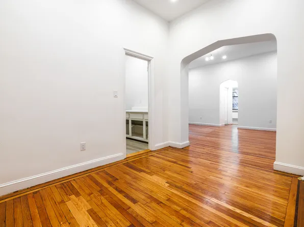 250 West 22nd Street 1B image 3 of 6