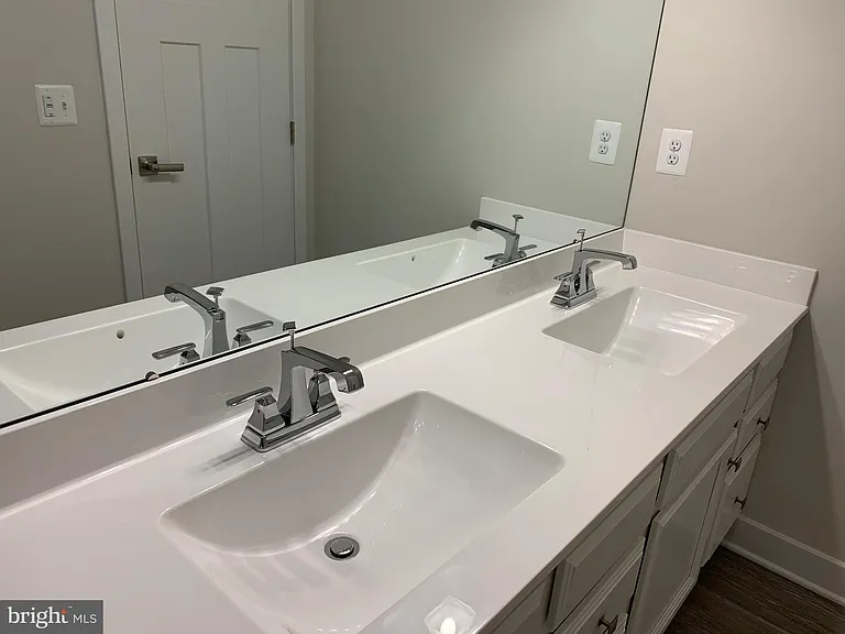 11263 Dry Spring Dr — Photo 32