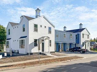 523 N 3rd St #4, Grand Forks, ND 58203