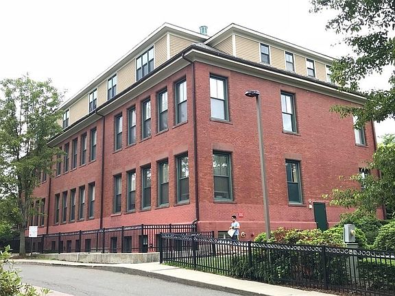 2nd image of 275 Cypress St APT 105