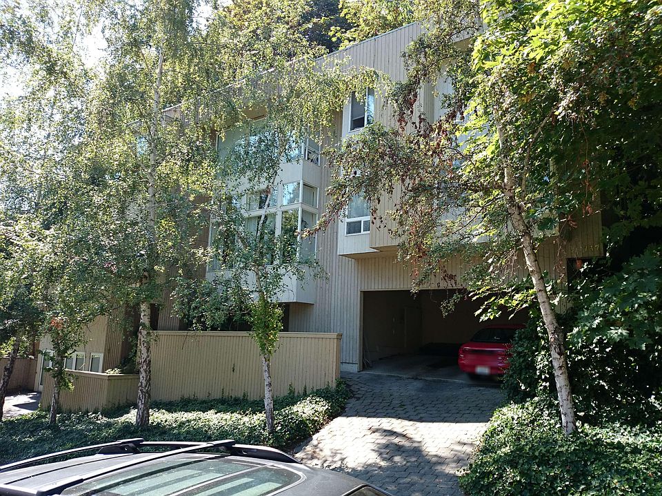 2nd image of 729 39th Ave