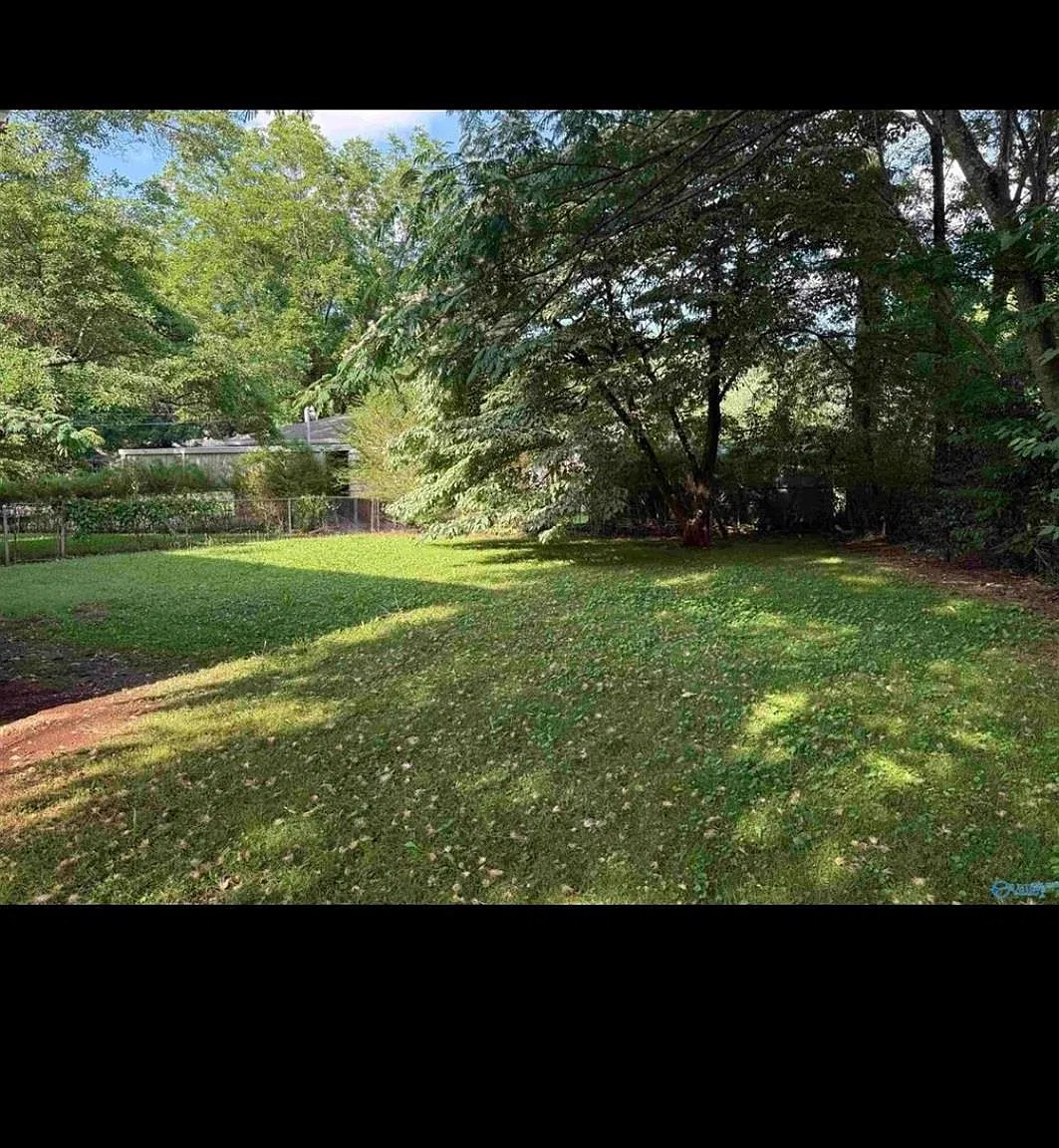 4 bed, 2.0 bath, 2103 sqft, $1,795 — Photo 4