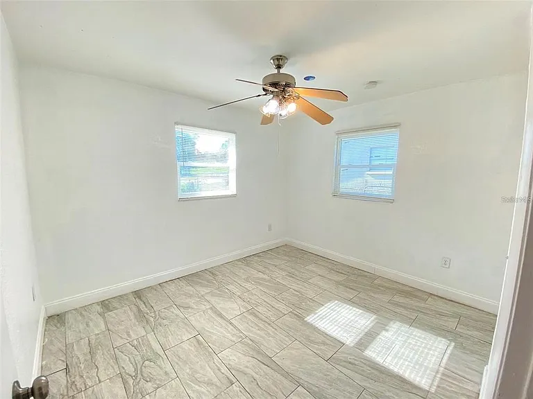 49 Orange Park Blvd — Photo 11