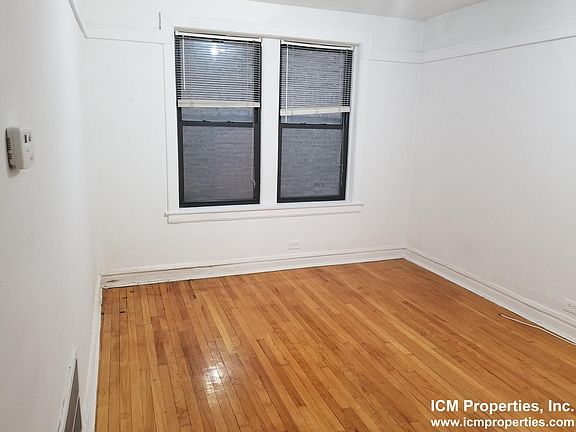 3rd image of 1943 W Winnemac Ave #1S