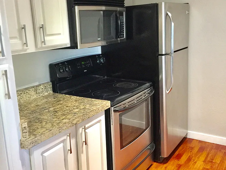 412 Center Rd #F2 — Photo 11