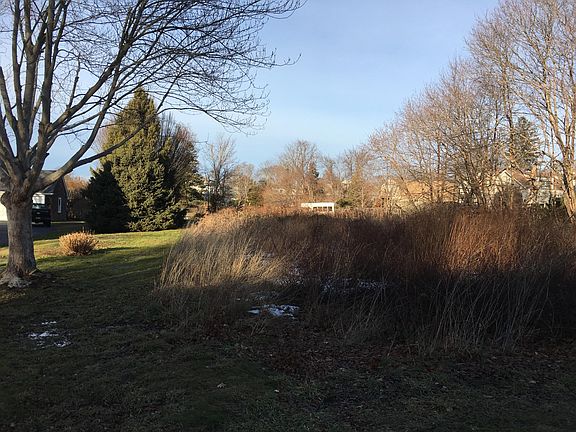 Adjacent field. Full access.