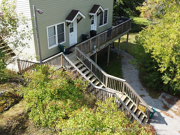 3rd image of 9 West Rd