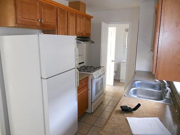 4th image of 420 S Canada St APT A