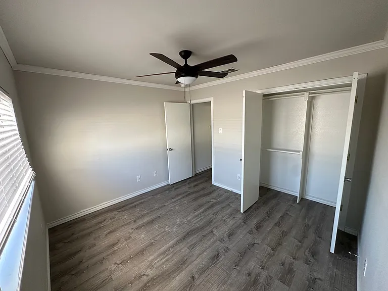 14922 Aquarius St — Photo 21