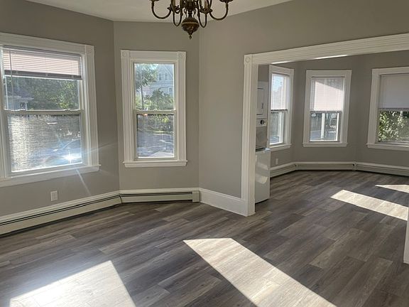 4th image of 92 Brook St #1